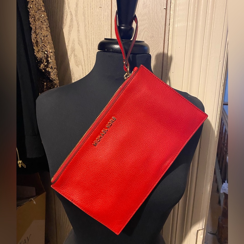 Michael Kors Wristlet- NWT